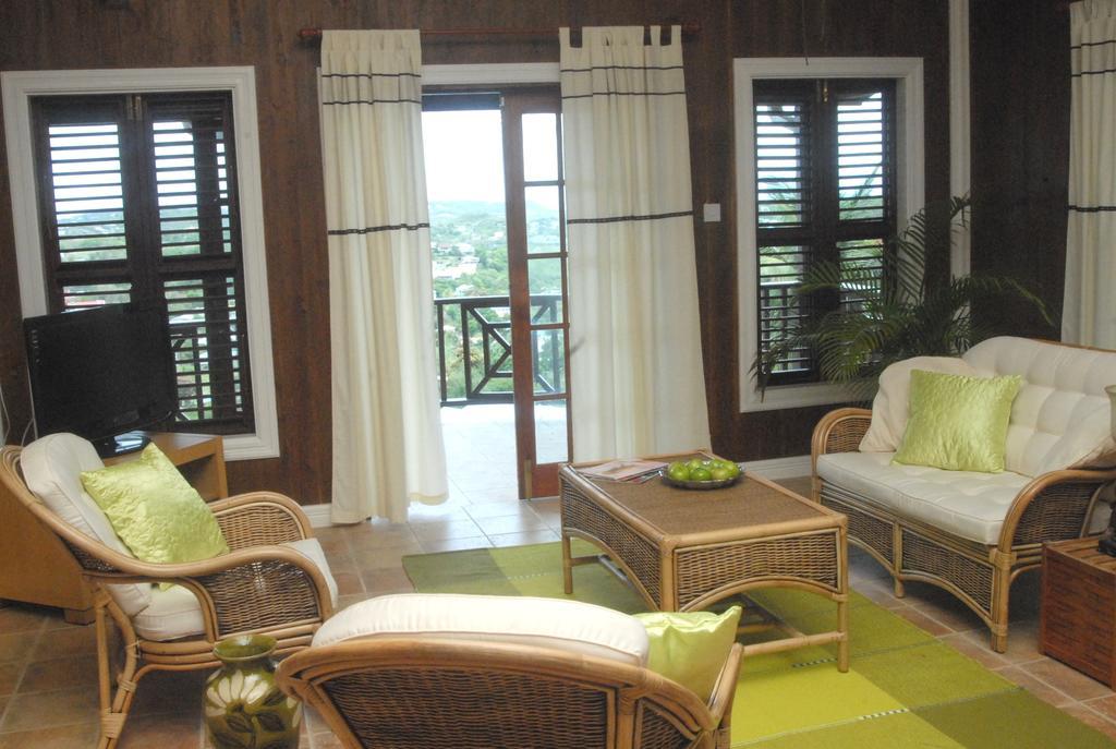 Heavenly Suites La Feuillet ภายนอก รูปภาพ