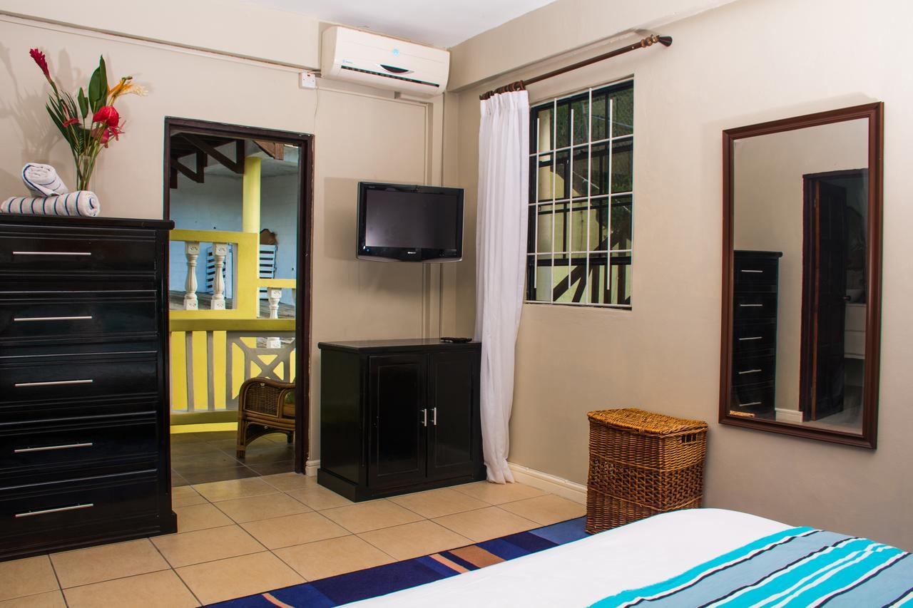 Heavenly Suites La Feuillet ภายนอก รูปภาพ