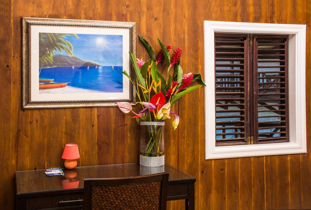 Heavenly Suites La Feuillet ภายนอก รูปภาพ
