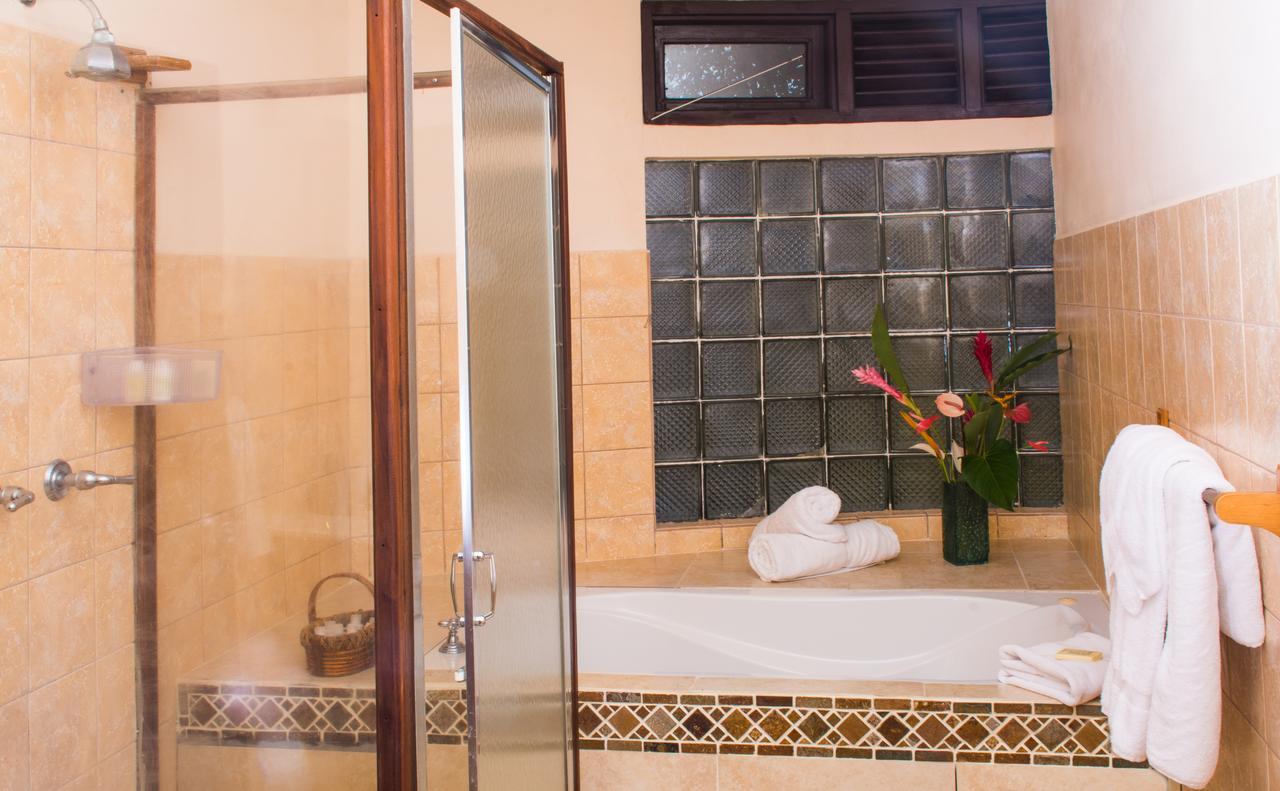 Heavenly Suites La Feuillet ภายนอก รูปภาพ